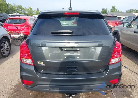 2020 Chevrolet Trax Fwd Ls z USA, uszkodzony, nr VIN 3GNCJKSB5LL114448
